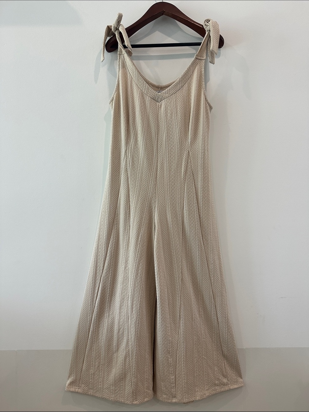 Polagram Textured Wide Leg Patterned Jumpsuit in Turtledove